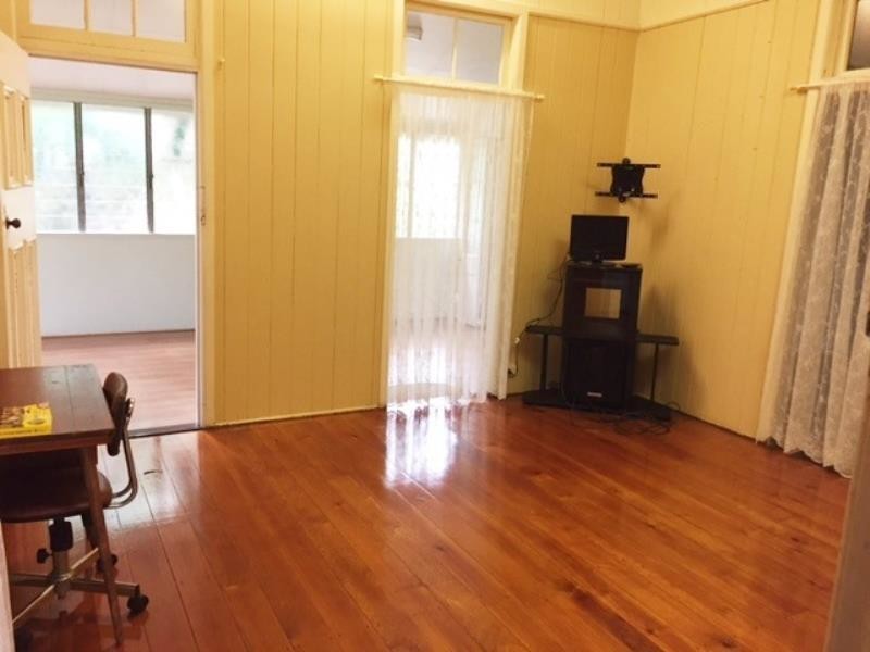 7a Main Street, Park Avenue QLD 4701